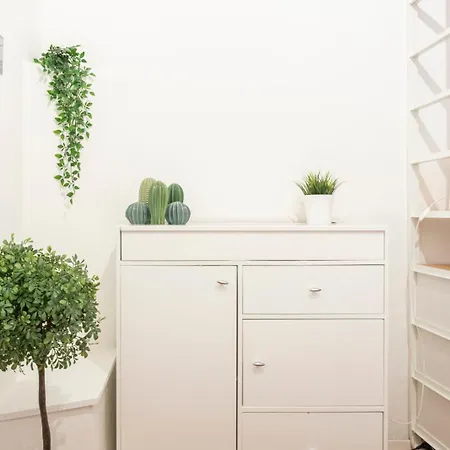 Apartament New! Lovely & Friendly In Center B Mediolan