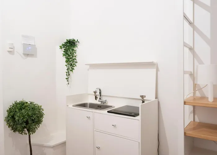 New! Lovely & Friendly In Center B Apartament Mediolan
