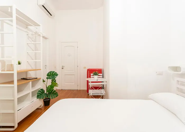 New! Lovely & Friendly In Center B Mediolan