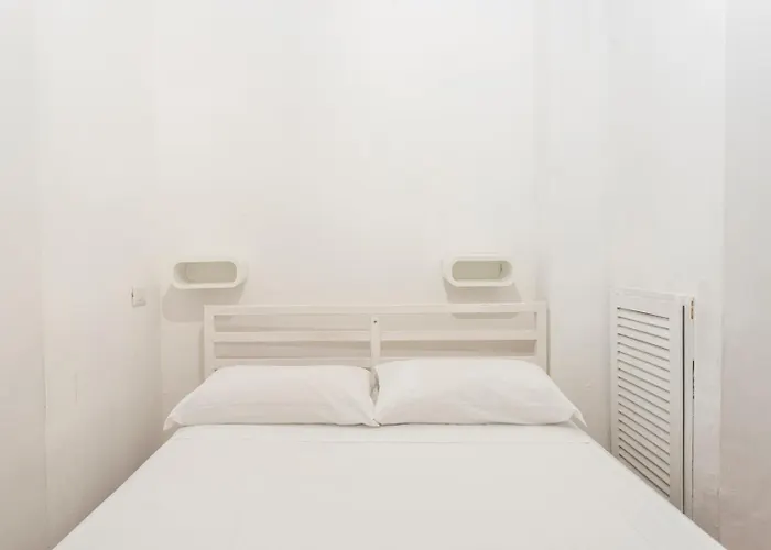 Apartament New! Lovely & Friendly In Center B Mediolan